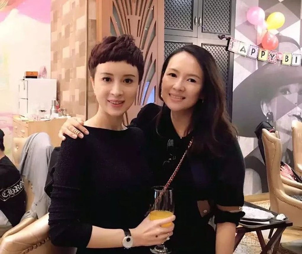 Cuộc sống giàu sang, quyền lực của mỹ nhân thị phi nhất dàn sao Tây Du Ký - 12 Cuộc sống giàu sang, quyền lực của mỹ nhân thị phi nhất dàn sao Tây Du Ký - 12