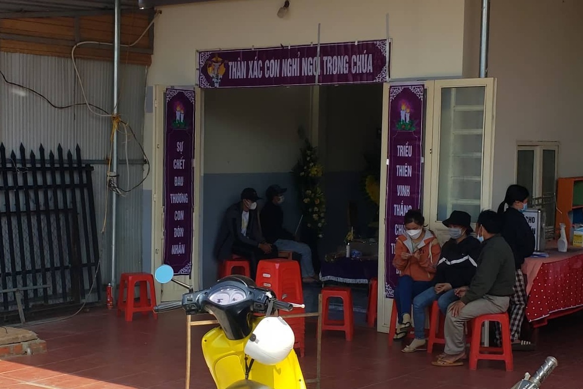 Bé gái 10 tuổi mồ côi cha, quán xuyến cả gia đình, vừa tử vong vì tai nạn - 1 Bé gái 10 tuổi mồ côi cha, quán xuyến cả gia đình, vừa tử vong vì tai nạn - 1