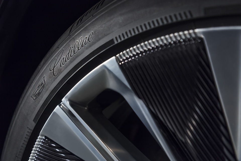 Cận cảnh tân binh Lyriq - Kỷ nguyên mới của Cadillac - 22 Cận cảnh tân binh Lyriq - Kỷ nguyên mới của Cadillac - 22