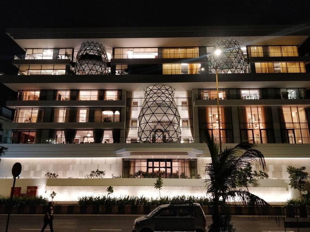 Cuộc sống xa xỉ đáng mơ ước của 3 người con tỷ phú giàu nhất châu Á - 3