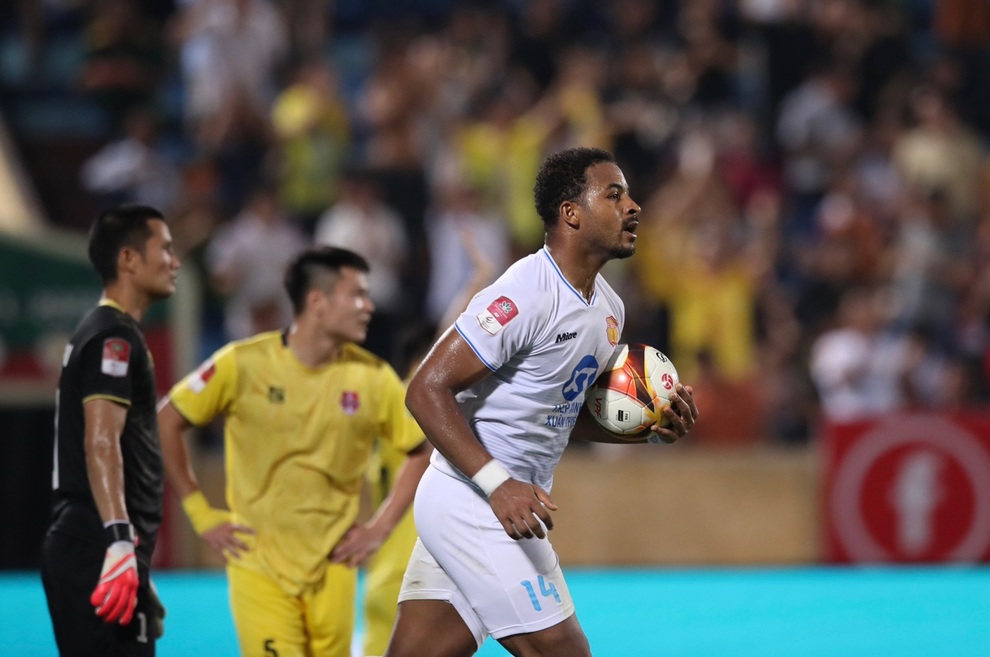 CLB Nam Định thua đậm Hải Phòng, cuộc đua vô địch V-League thêm hấp dẫn - 3