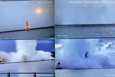 Bom “khủng” từ Thế chiến II nổ tung khi đang được phá dỡ