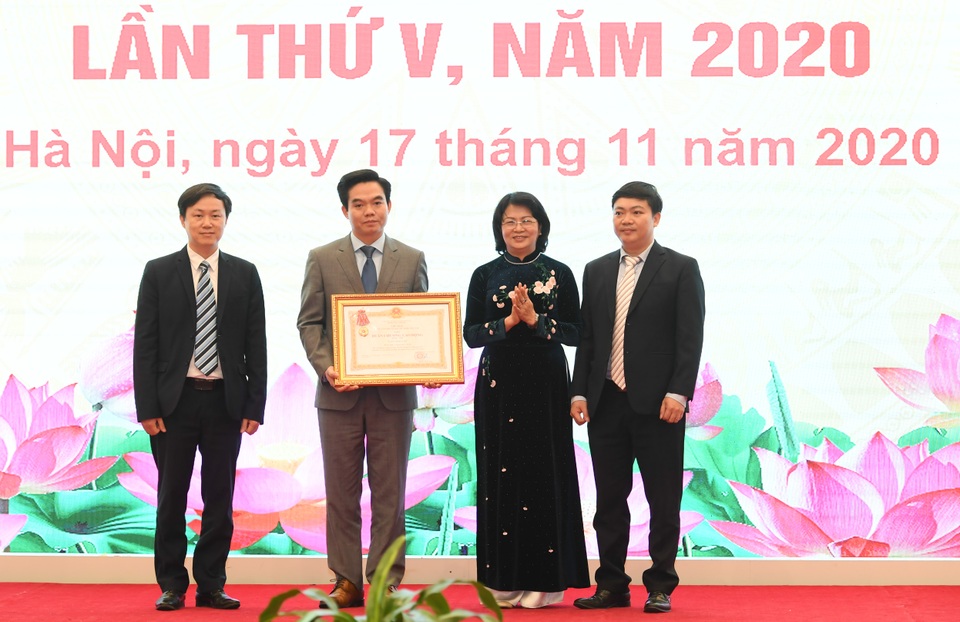 Làm tốt công việc hàng ngày cũng chính là nền tảng của thi đua - 2 Làm tốt công việc hàng ngày cũng chính là nền tảng của thi đua - 2