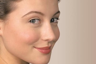 Nội tiết tố nam: nguyên nhân chủ yếu gây mụn trứng cá ở nữ