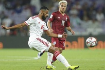 UAE 1-1 Thái Lan: Dắt tay nhau đi tiếp