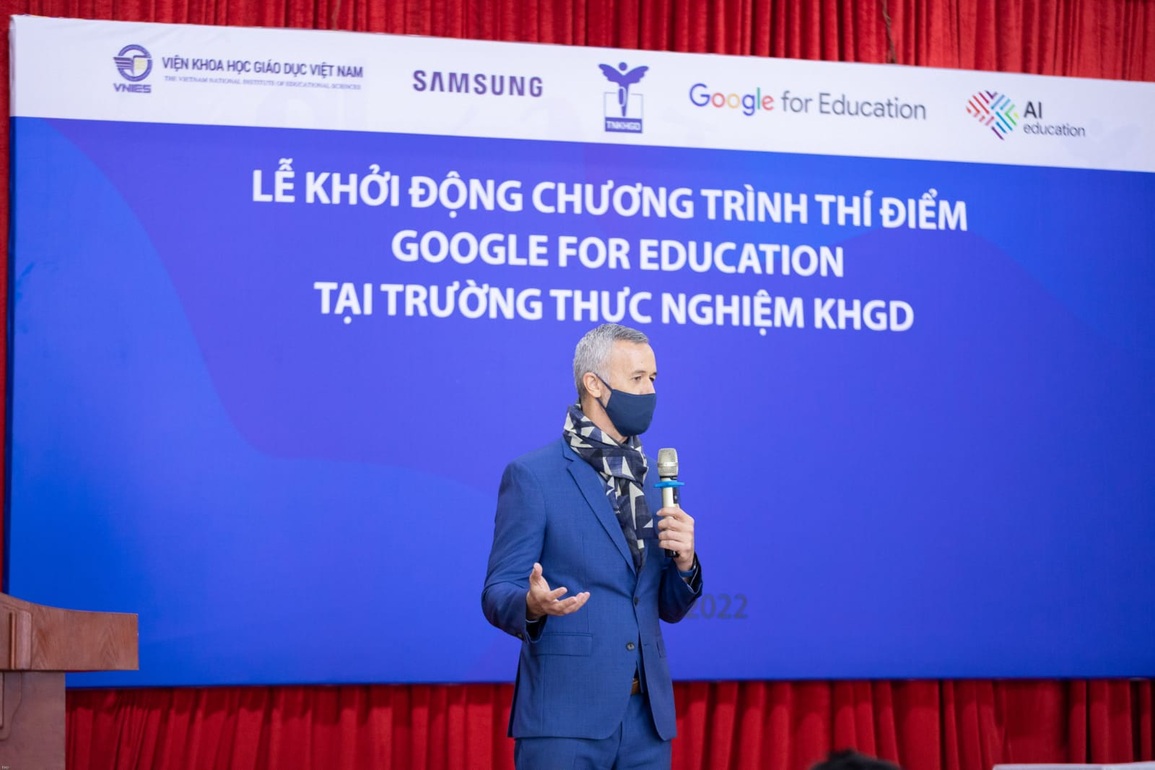 Samsung trao tặng Chromebook cho Trường Thực Nghiệm KHGD - 4 Samsung trao tặng Chromebook cho Trường Thực Nghiệm KHGD - 4