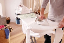 Những mẹo bảo quản quần áo trong ngày mưa ẩm thấp