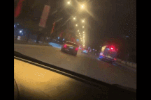 Xe sang chạy lạng lách trên đường đông rồi tự gây tai nạn