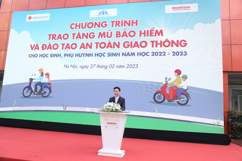 Honda Việt Nam đào tạo kiến thức an toàn giao thông cho phụ huynh, học sinh - 2 Honda Việt Nam đào tạo kiến thức an toàn giao thông cho phụ huynh, học sinh - 2