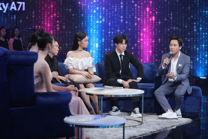 Xem “Người ấy là ai” mà toàn nghe thấy nhạc của “Thanh xuân có bạn”, đội biên tập cũng là fan sao? - Ảnh 4. Xem “Người ấy là ai” mà toàn nghe thấy nhạc của “Thanh xuân có bạn”, đội biên tập cũng là fan sao? - Ảnh 4.