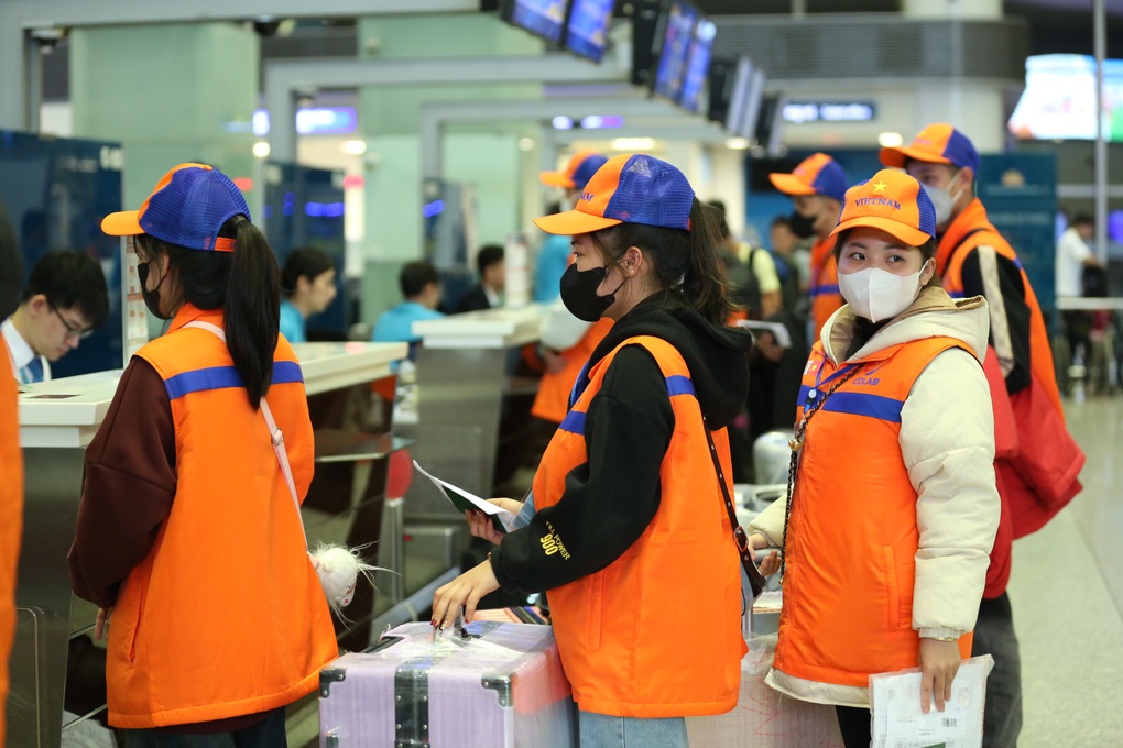 Việt Nam chưa cấp phép cho lao động sang Hàn Quốc ngành nhà hàng, khách sạn - 1