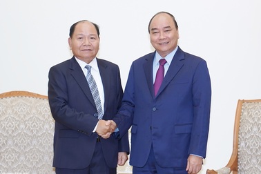 Thủ tướng: Việt Nam sẵn sàng cử chuyên gia giỏi sang giúp Lào trong lĩnh vực nội vụ