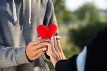 Làm thế nào để vượt qua cảm giác bị từ chối trong tình yêu