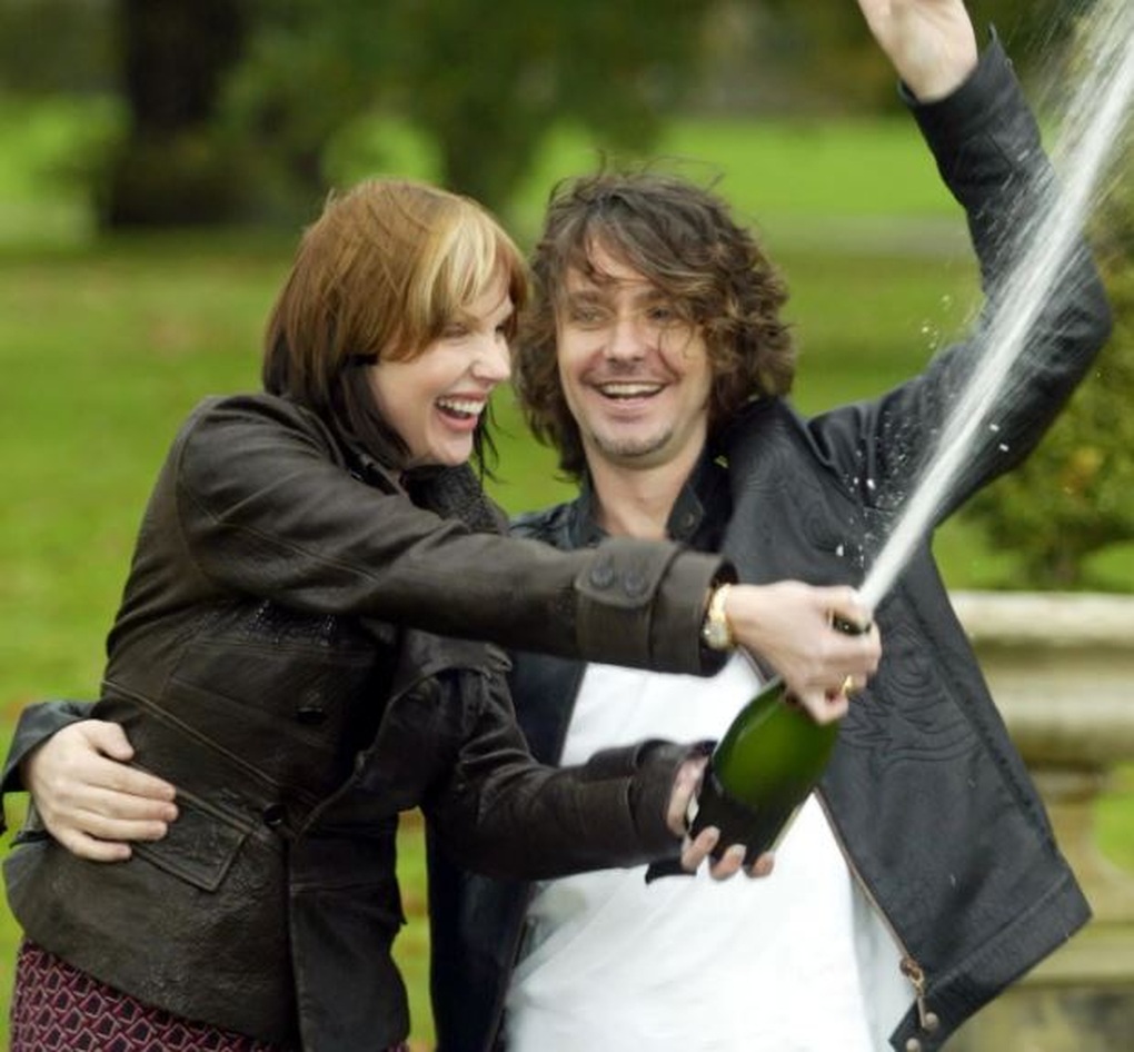 Bi kịch vợ chồng người Anh từng nhận 53 tỷ đồng trúng xổ số 20 năm trước | Báo Dân trí