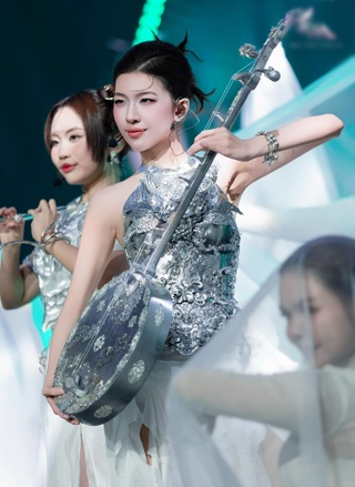 Diễm Hằng Lamoon: "Em xinh" lột xác ngoại hình sau cảnh nóng gây chú ý - 3