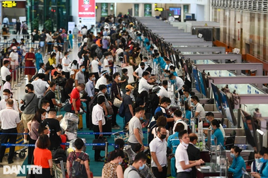 Bao nhiêu lượt khách đi máy bay trong năm nay?