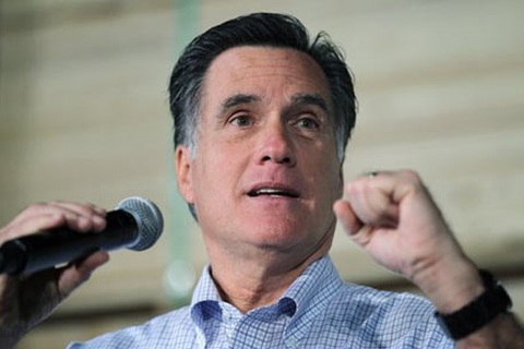 Mitt Romney lập cú “hat-trick”