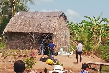 Hiện trường vụ chồng giết vợ ở vùng quê nuôi tôm.