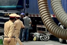 Hai mẹ con tử vong sau va chạm với xe đầu kéo container ở TPHCM