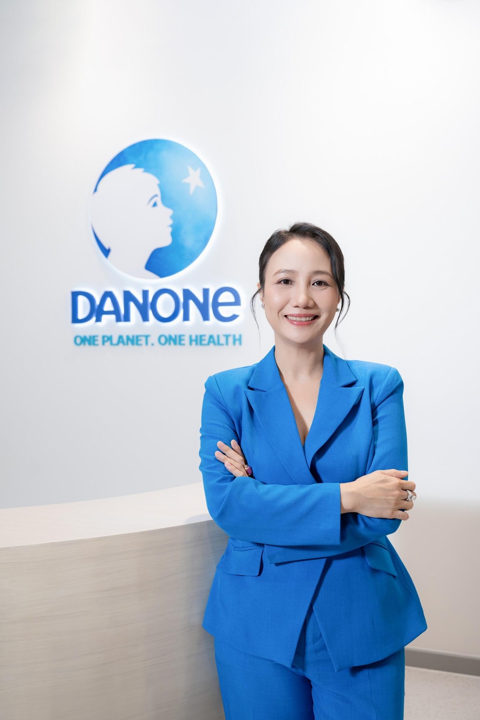 Danone Việt Nam trao tặng 90.000 hộp sữa Aptamil KID UHT cho trẻ em vùng lũ - 2