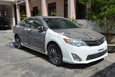Truy tìm chủ sở hữu xe ô tô Camry Le nghi nhập lậu