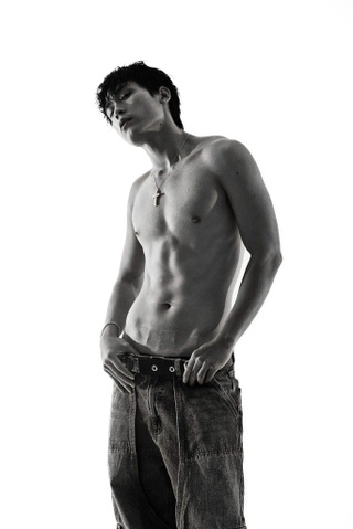 Dàn diễn viên điển trai, 6 múi tranh đấu trong phim "Tử chiến trên không" - 21