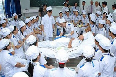 Sinh viên trường Y: Áp lực như đi trực?