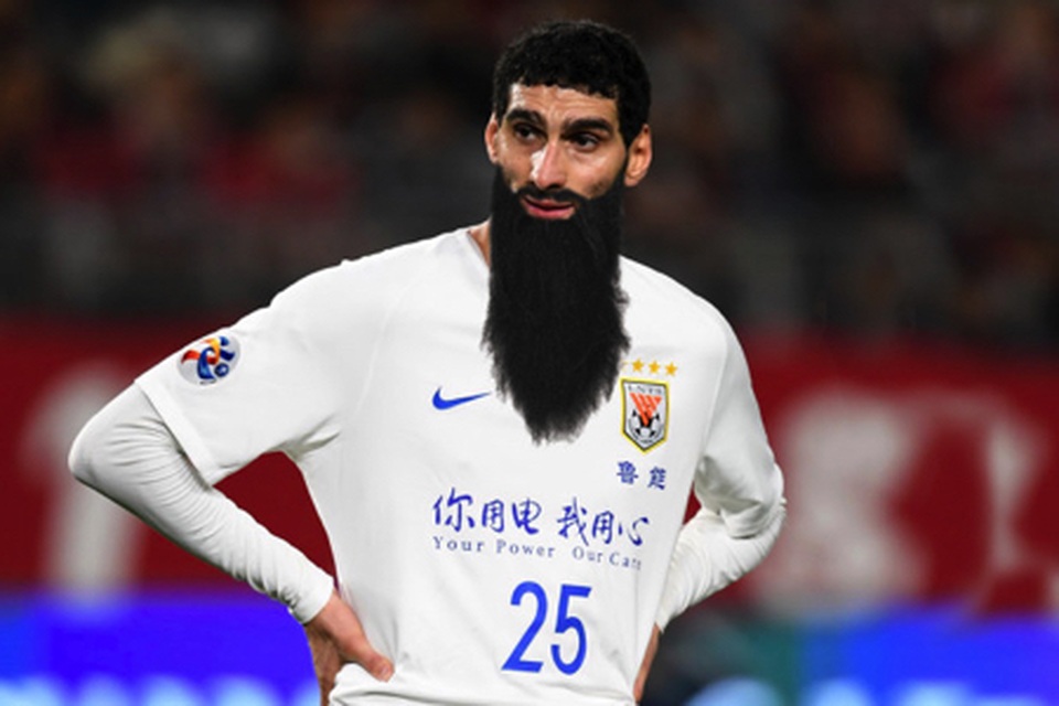 Ảnh hài hước C.Ronaldo, Messi hoá râu ria xồm xoàm vì cách ly - 3 Ảnh hài hước C.Ronaldo, Messi hoá râu ria xồm xoàm vì cách ly - 3