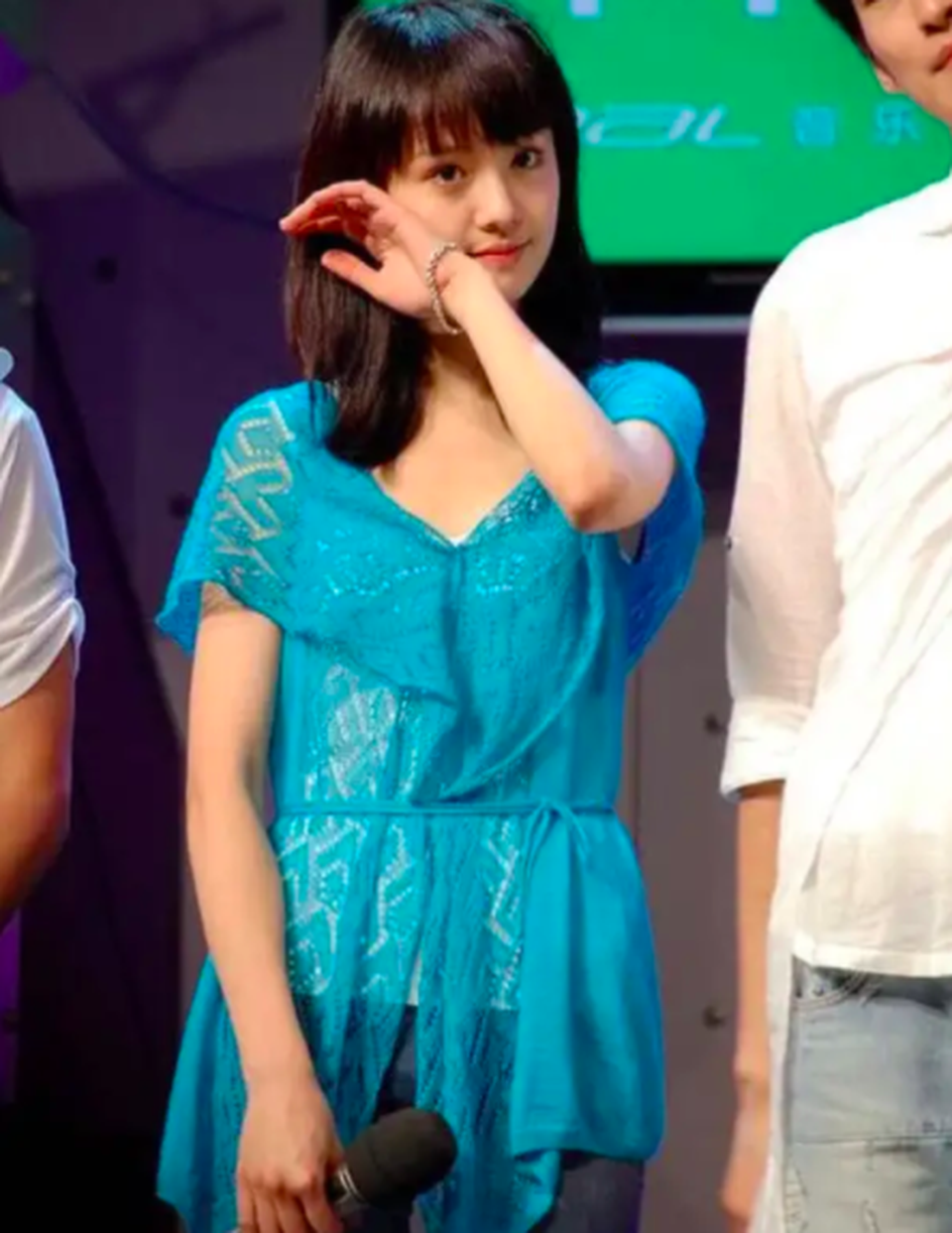 Gương mặt thời thanh xuân chưa chỉnh sửa của Trịnh Sảng khiến fan tiếc nuối - 4