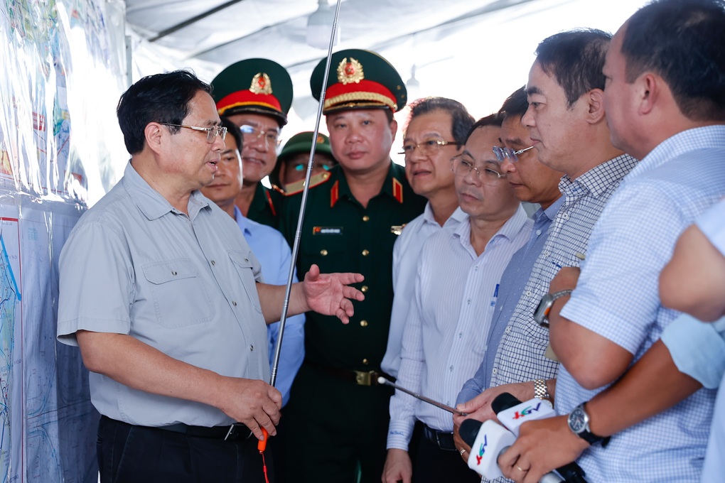 Thủ tướng: Quyết tâm hoàn thành khoảng 1.200km cao tốc cho ĐBSCL - 3 Thủ tướng: Quyết tâm hoàn thành khoảng 1.200km cao tốc cho ĐBSCL - 3
