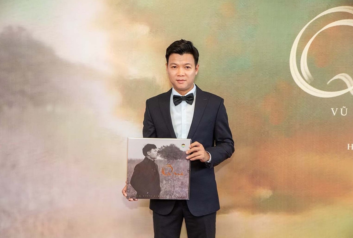 Vũ Thắng Lợi ra mắt đĩa than dòng nhạc quê hương - 1 Vũ Thắng Lợi ra mắt đĩa than dòng nhạc quê hương - 1