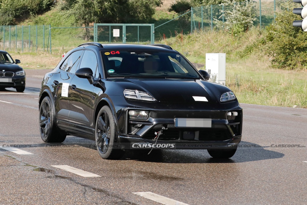 Porsche Macan EV lộ diện trên đường thử, giá có thể rẻ hơn Taycan - 2