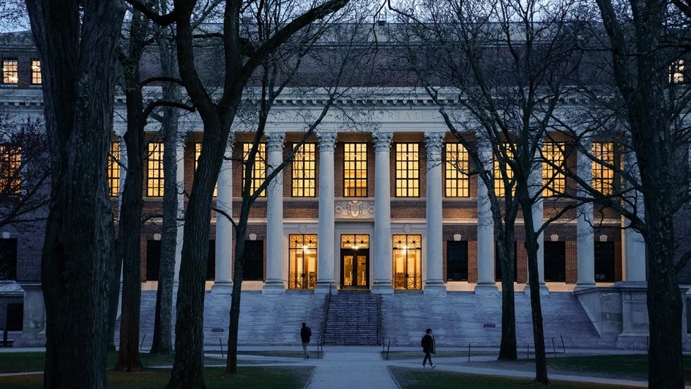 Harvard có thể phục hồi, nhưng niềm tin liệu có thể lấy lại? - 4 Harvard có thể phục hồi, nhưng niềm tin liệu có thể lấy lại? - 4
