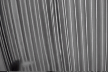 Nghẹt thở khoảnh khắc người dân đập cửa gọi hàng xóm chạy lũ trong đêm