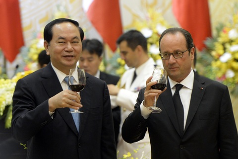 Tổng thống Pháp được chiêu đãi món ăn gì trong bữa Quốc yến trưa nay?