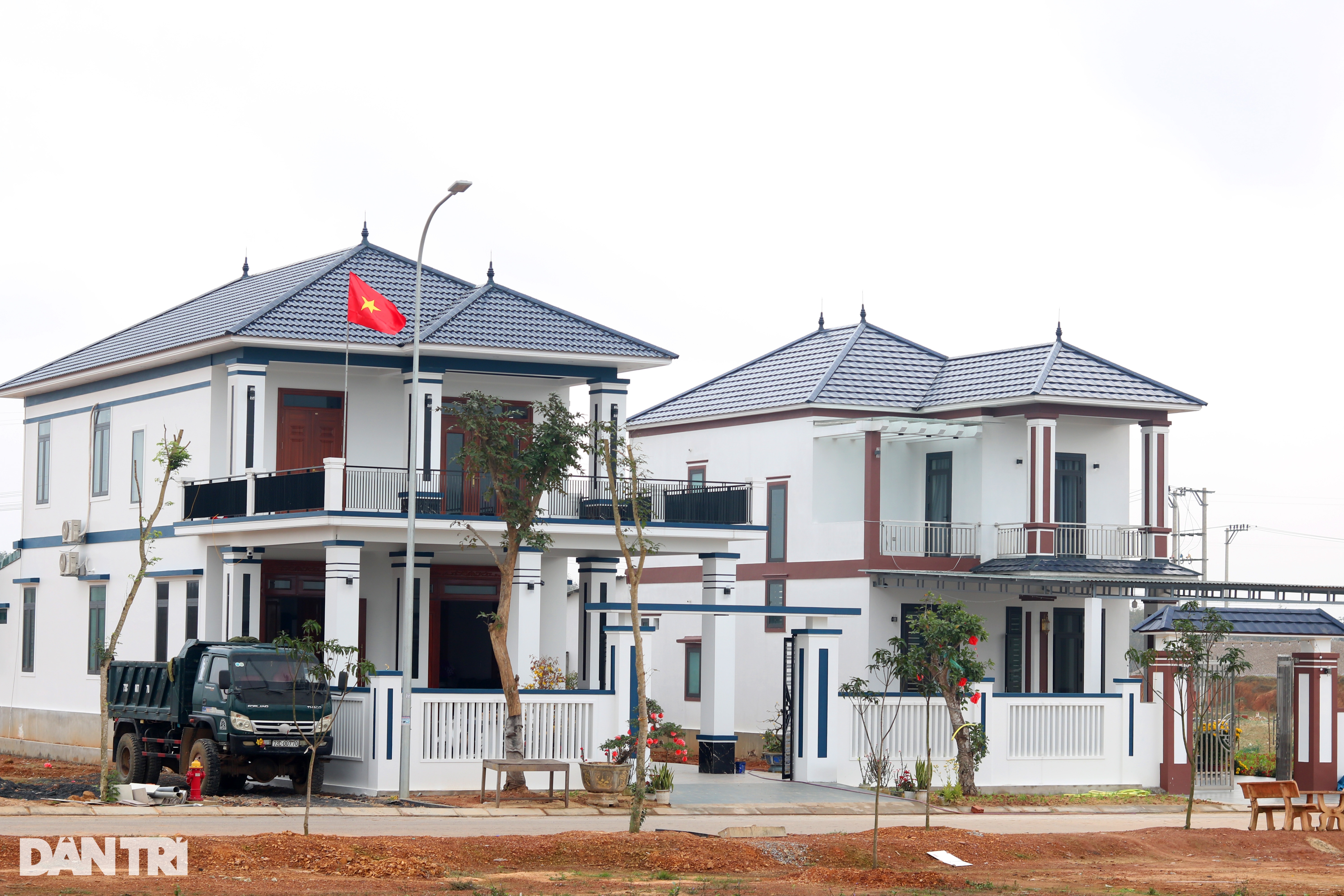 Nhường đất làm cao tốc để chuyển đến ở... biệt thự - 4
