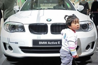 Triển lãm ô tô Thượng Hải cấm cửa trẻ em