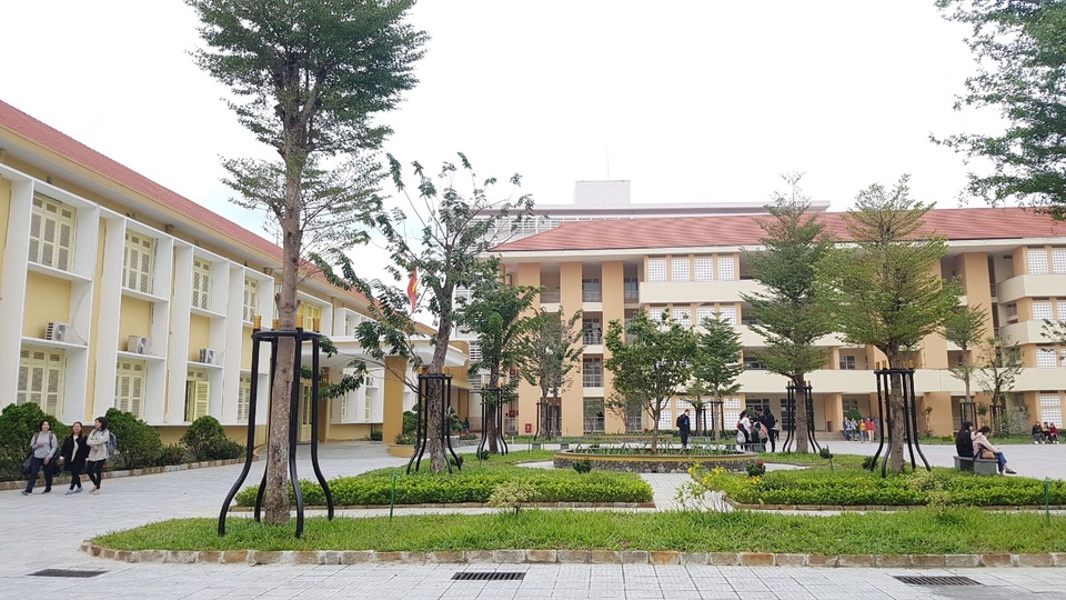 Nhiều ngành đào tạo bậc cao đẳng, trung cấp về y tế dễ có việc làm năm 2020 - 1 Nhiều ngành đào tạo bậc cao đẳng, trung cấp về y tế dễ có việc làm năm 2020 - 1