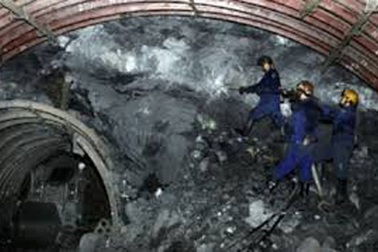 Cuốc phải mìn khi đào hầm than, 3 công nhân thương vong