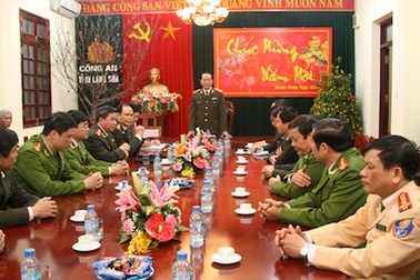 Bộ trưởng Công an chỉ đạo tập trung chống... pháo tặc