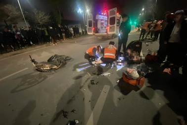 Tài xế xe máy đi ngược chiều gây tai nạn, bị ô tô khách cán tử vong