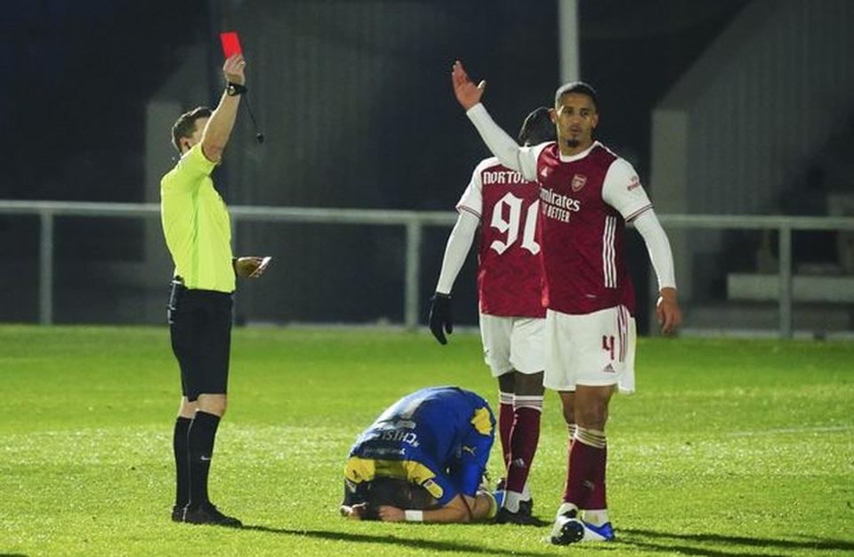 Rợn người với cú đạp bóng của ngôi sao trẻ khoác áo Arsenal - 1 Rợn người với cú đạp bóng của ngôi sao trẻ khoác áo Arsenal - 1