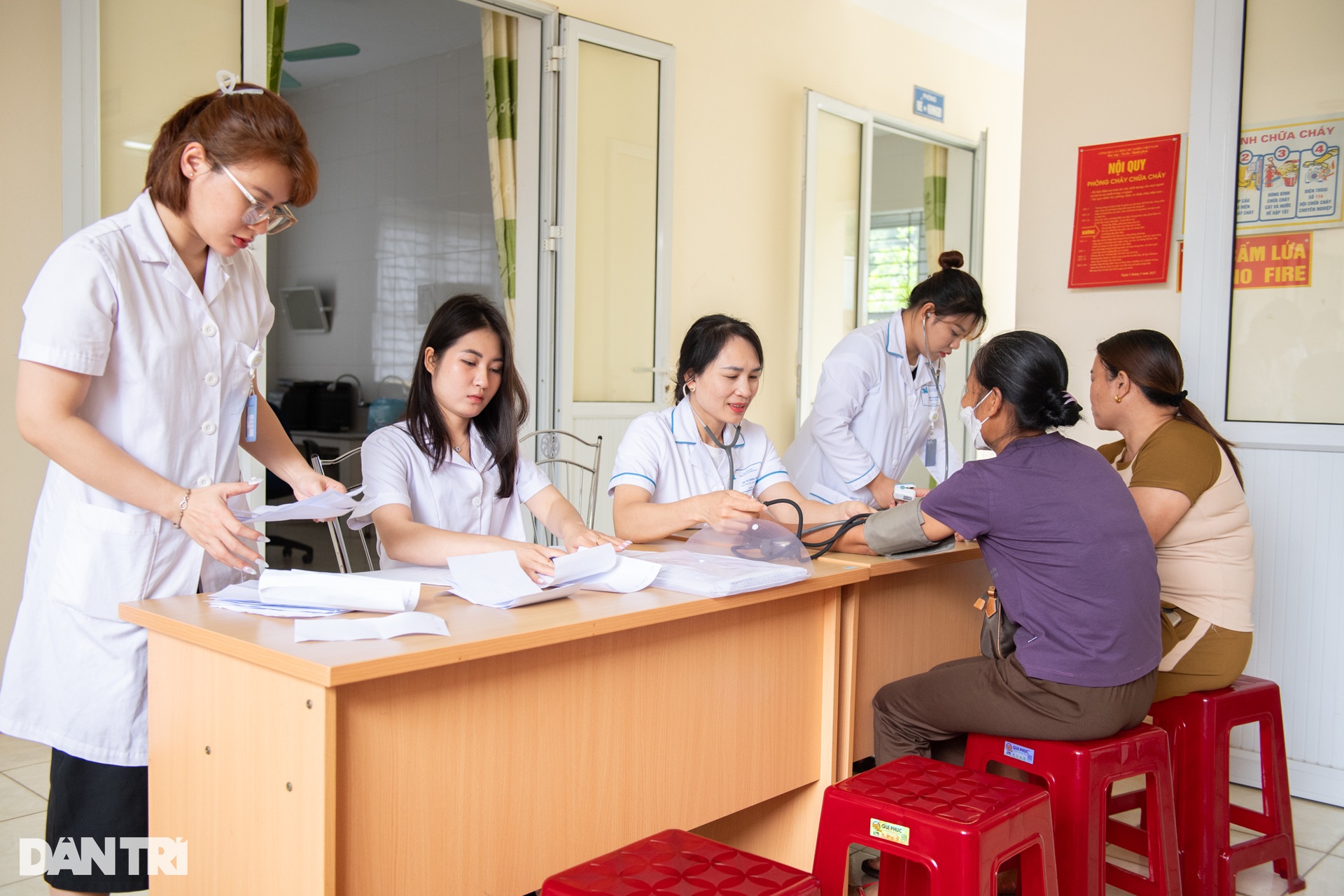 Tư vấn sức khoẻ như món quà quý đối với những gia đình còn khó khăn” - 6 Tư vấn sức khoẻ như món quà quý đối với những gia đình còn khó khăn” - 6