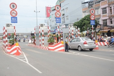 Không thu phí ban ngày, cầu Bình Triệu hết kẹt xe