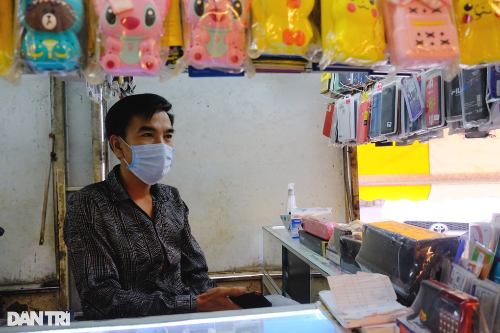 Người Việt ở Lào chật vật mưu sinh sau đại dịch, mơ về quê hương đón Tết - 3 Người Việt ở Lào chật vật mưu sinh sau đại dịch, mơ về quê hương đón Tết - 3
