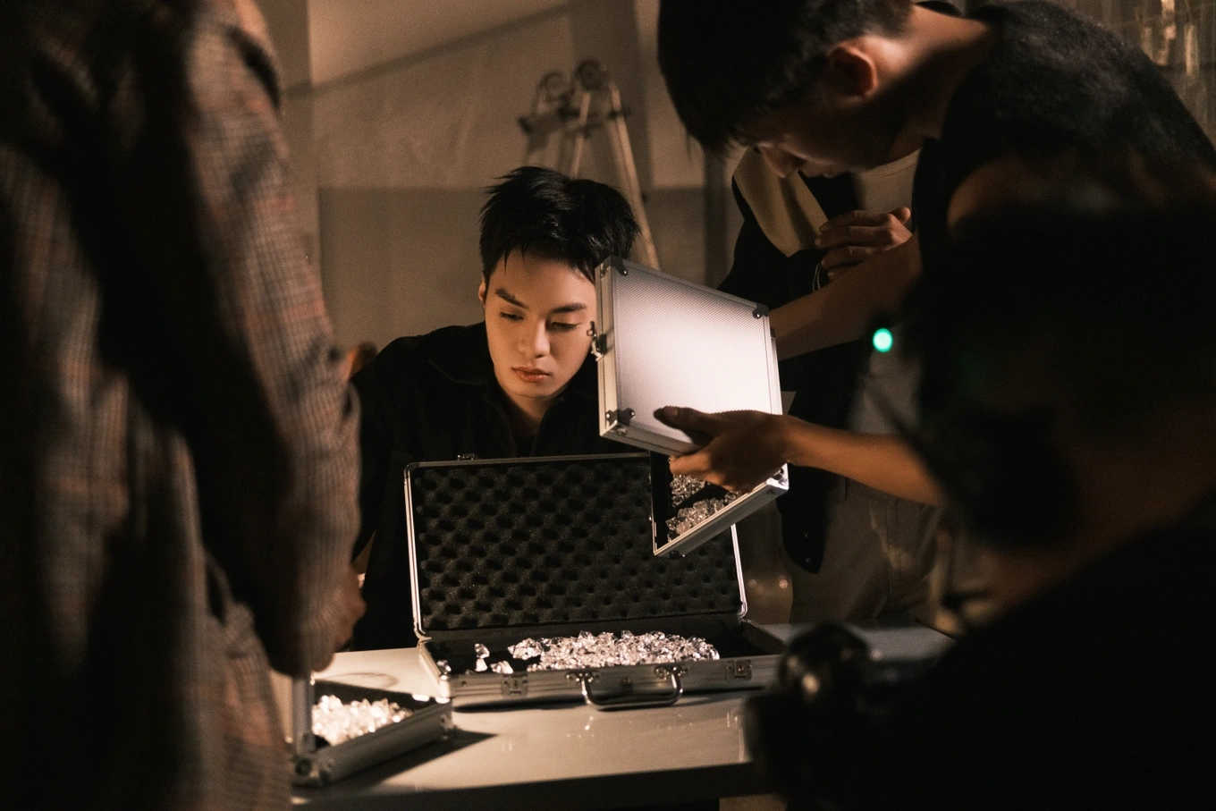 بیانیه رپر نگاو و داستان ثروتمندترین ترک تحصیل کرده کلاس - 1 Phát ngôn của Rapper Negav và chuyện cậu bạn bỏ học giàu nhất lớp - 1