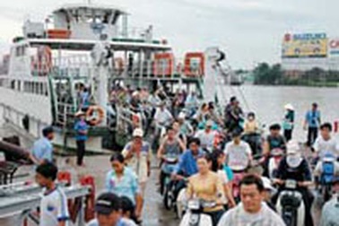 Bến phà Thủ Thiêm hoạt động trở lại