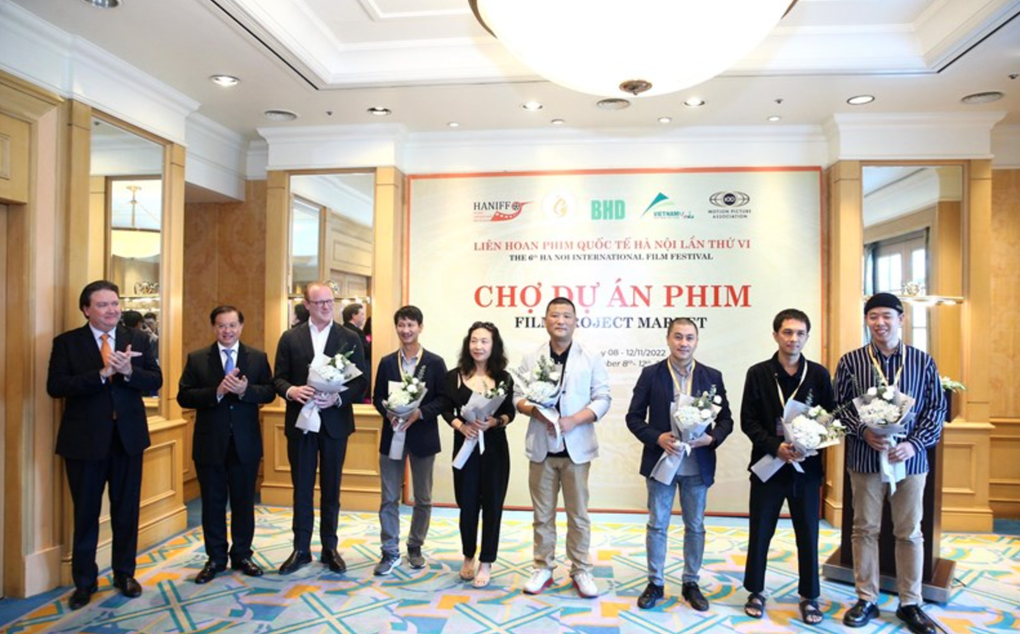 Người mẫu Minh Hà lần đầu đóng phim kinh dị - 4 Người mẫu Minh Hà lần đầu đóng phim kinh dị - 4