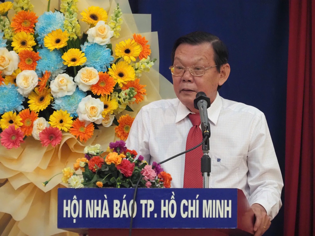 Báo Dân trí đạt Giải Báo chí Vì sự nghiệp phát triển giáo dục TPHCM - 1