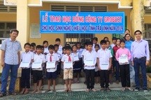 Grobest Việt Nam trao 220 suất học bổng cho HS nghèo tỉnh Trà Vinh
